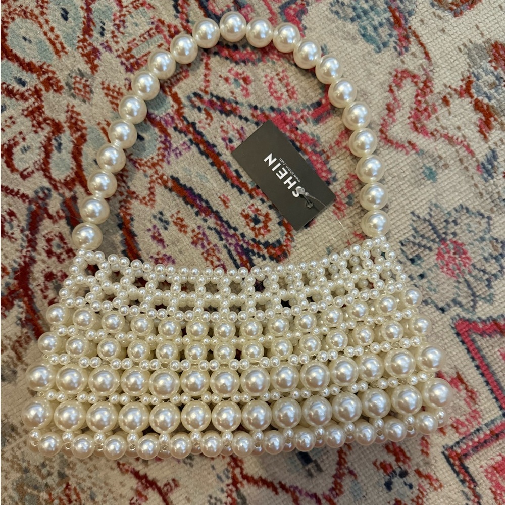 NWT viral white shoulder beaded bag